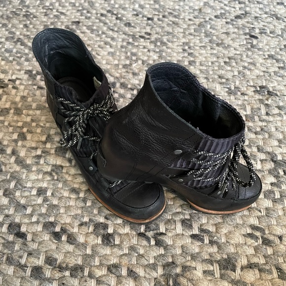 Sorel wedge ankle boot - Picture 2 of 4